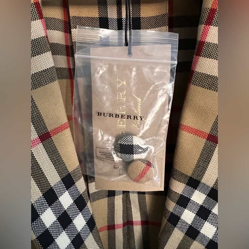 NWT Burberry Vintage Check Wool Tailored Blazer Size 2  Kylie  Jenner Suit Coat - Picture 5 of 10